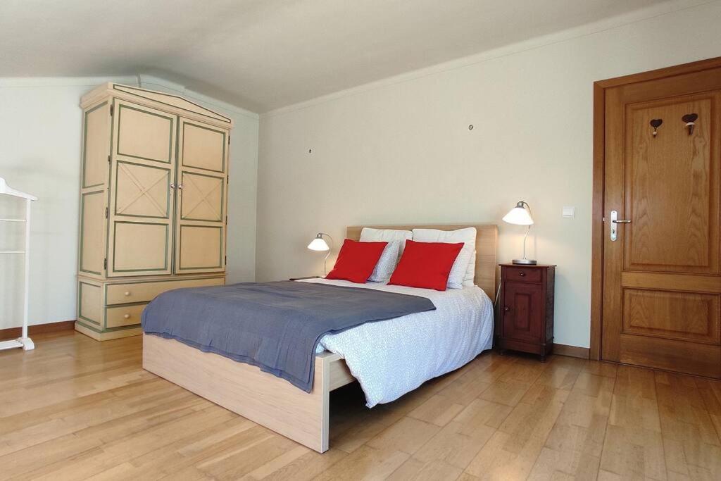 Ericeira Seaside Escape Apartment ภายนอก รูปภาพ