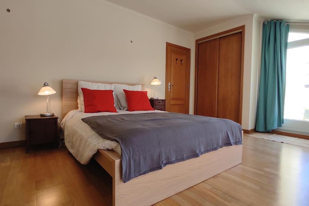 Ericeira Seaside Escape Apartment ภายนอก รูปภาพ