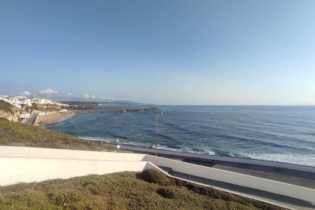 Ericeira Seaside Escape Apartment ภายนอก รูปภาพ